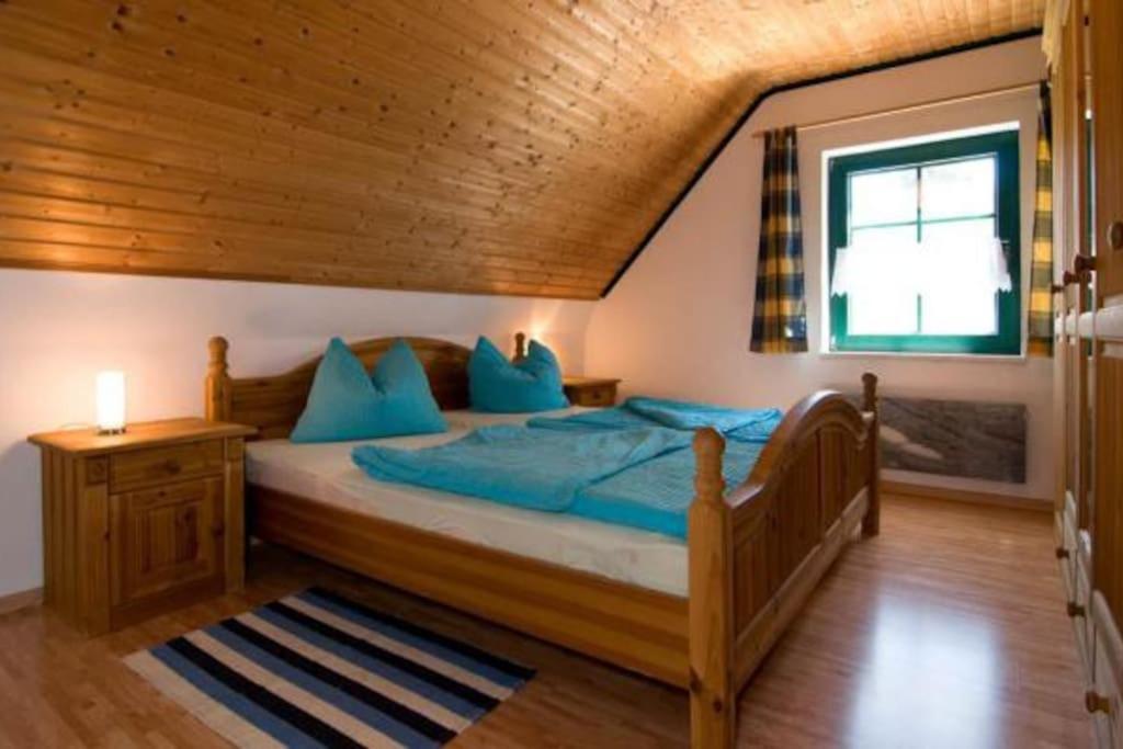 Trollhus - Grosses Familienfreundliches Ferienhaus บอร์น ภายนอก รูปภาพ