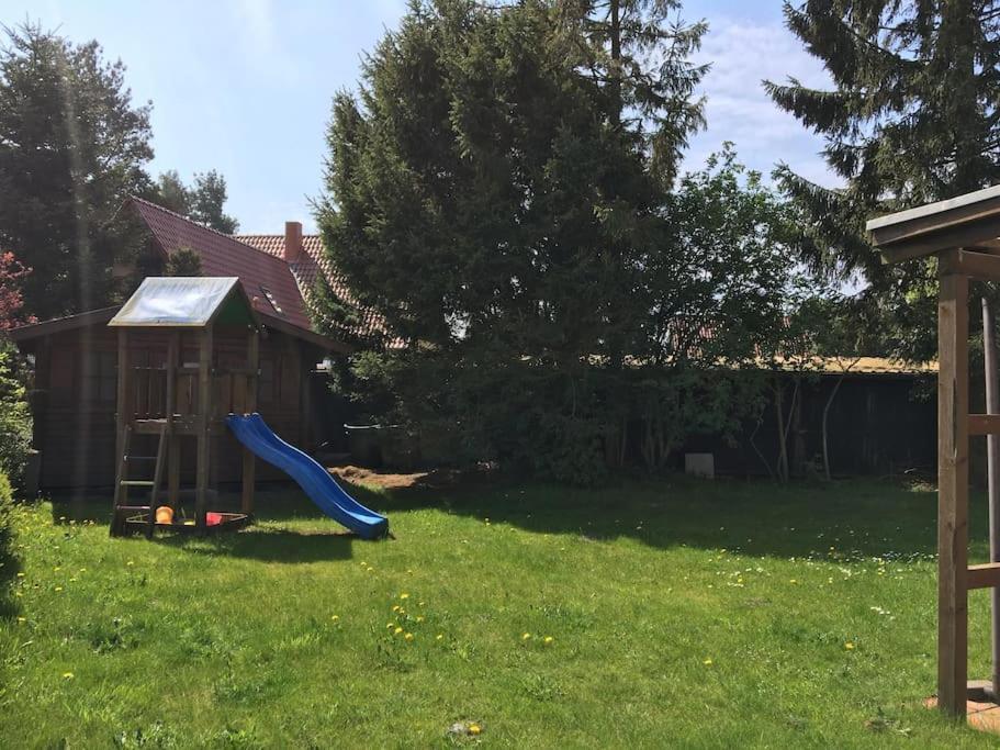 Trollhus - Grosses Familienfreundliches Ferienhaus บอร์น ภายนอก รูปภาพ