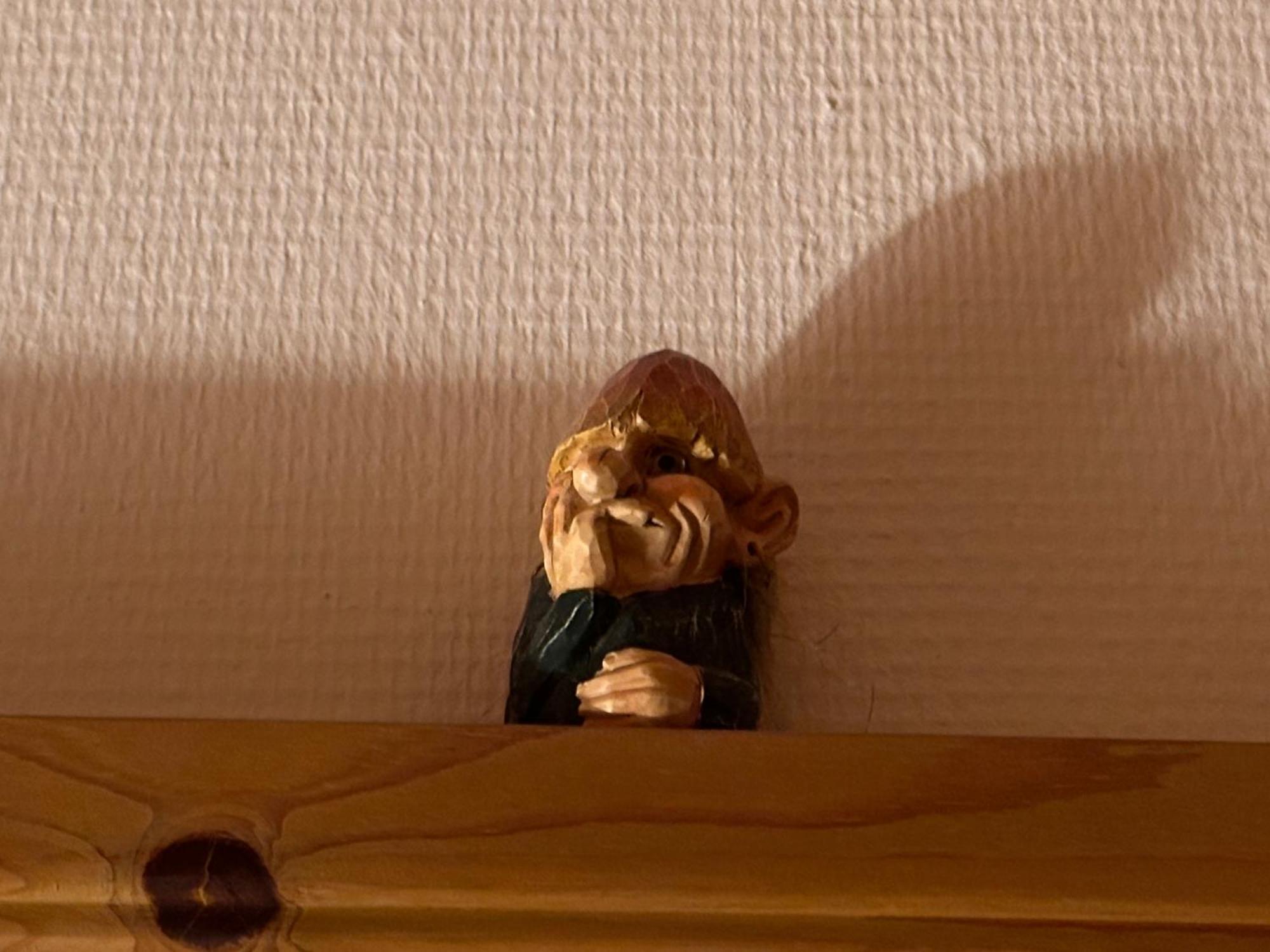 Trollhus - Grosses Familienfreundliches Ferienhaus บอร์น ภายนอก รูปภาพ